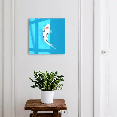 Poisson koi sur fond bleu