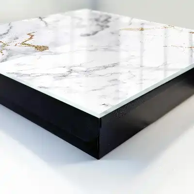 Motif marbre minimaliste aux veines délicates