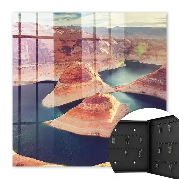 Rochers et eau calme