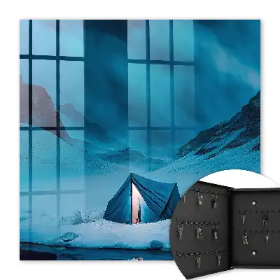 Nuit bleue avec une tente illuminée