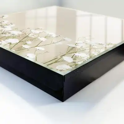 Fleurs sur fond beige subtil