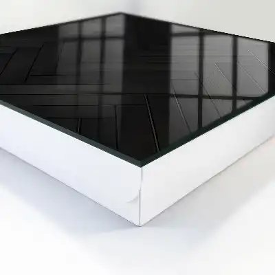 Revêtement en bois sombre à motif chevrons