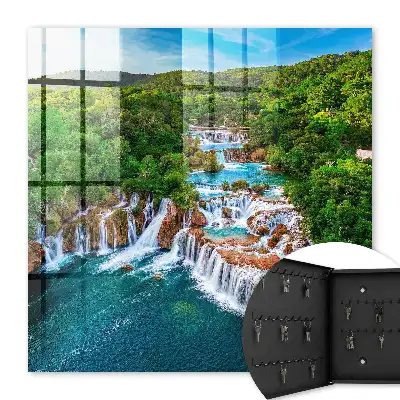 Cascades naturelles et verdure luxuriante