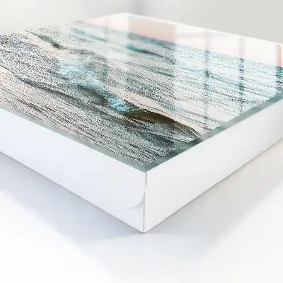 Vagues de la mer au coucher du soleil