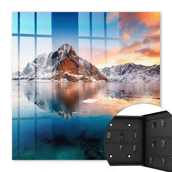 Harmonie des montagnes sous la lumière du soleil