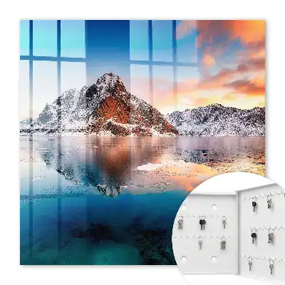 Harmonie des montagnes sous la lumière du soleil