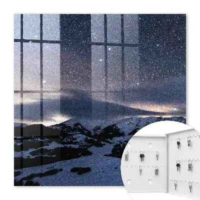 Ciel étoilé avec montagnes la nuit