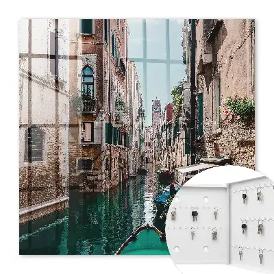 Canal de Venise bordé de bâtiments historiques