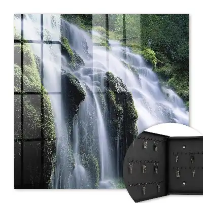 Cascade verte environnante