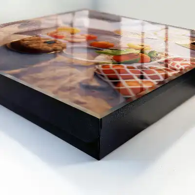 Pique-nique d'été avec fruits et livre