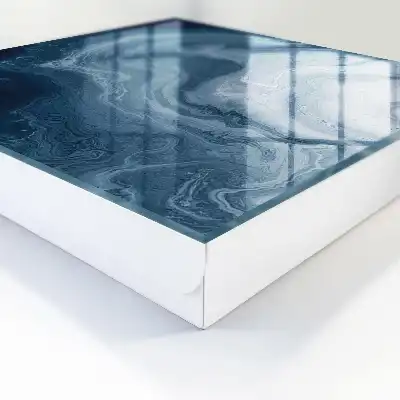 Vortex cosmique bleu marine