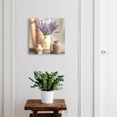 Fleurs dans un vase crème