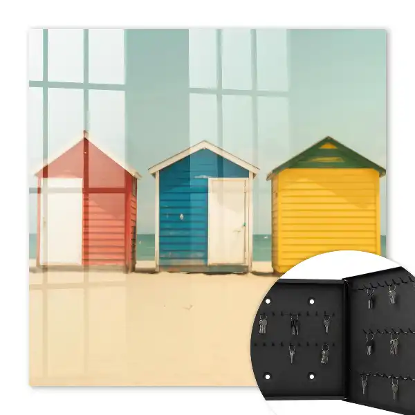 Maisons colorées avec la mer en arrière-plan