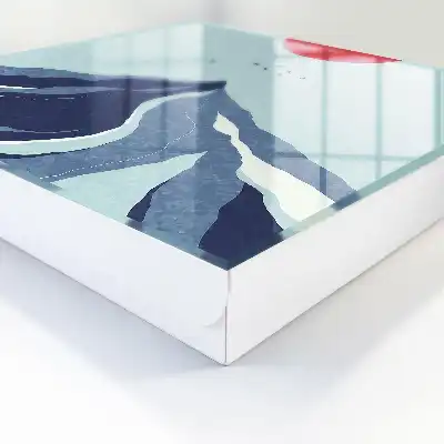 Montagnes bleues avec soleil en arrière-plan