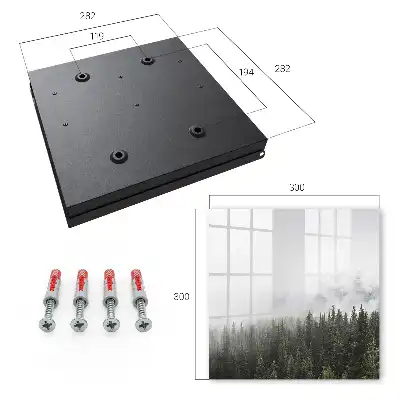 Pins brumeux dans la verdure