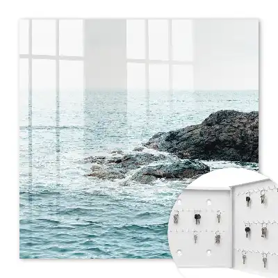 Vagues de mer avec des rochers