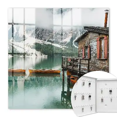 Paix montagnarde au bord du lac