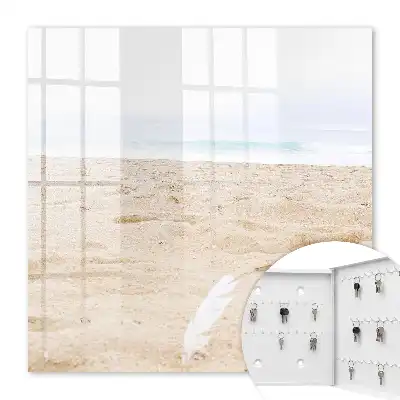 Détente sur la plage au bord de la mer calme