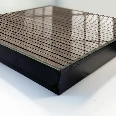 Planches de bois aux lignes harmonieuses