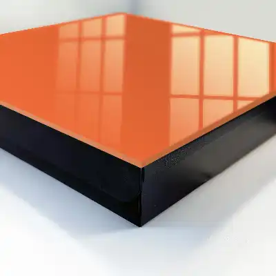 Surface orange vif uniforme