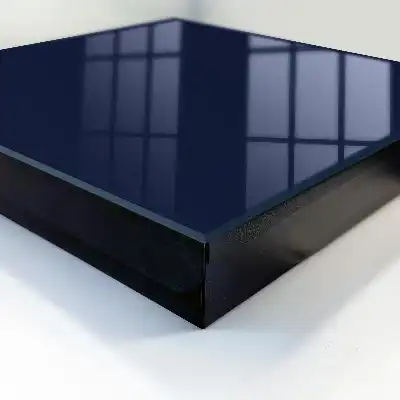 Bleu marine foncé au style moderne et élégant