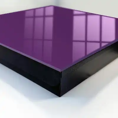 Violet intense au design minimaliste moderne