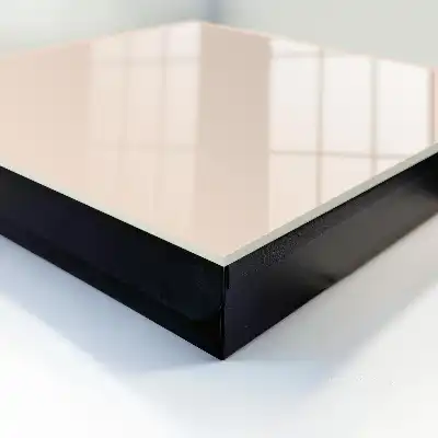 Beige chaud à l'esthétique minimaliste