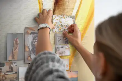 Tableau affichage liège Abstraction avec une vague dorée