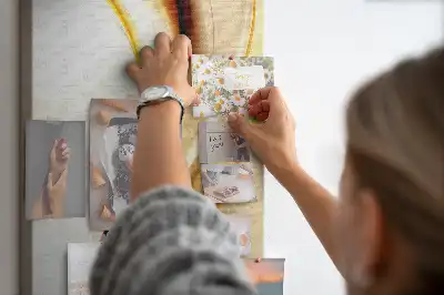 Tableau affichage liège Abstraction avec une vague dorée