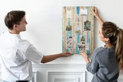 Image tableau en liège Du bois chargé d'histoire