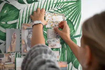 Image tableau en liège Feuilles vertes de monstera
