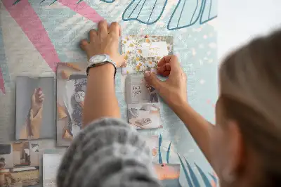 Image tableau en liège Feuilles aux teintes pastel