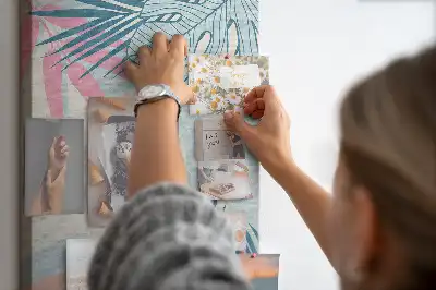 Image tableau en liège Feuilles aux teintes pastel