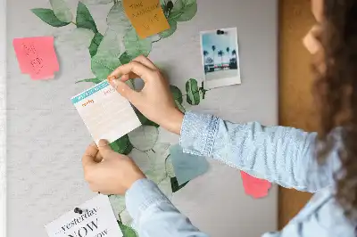 Tableau affichage liège Une branche avec des feuilles