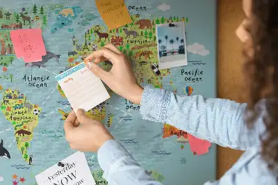 Tableau d’affichage en liège Continents avec la faune du globe