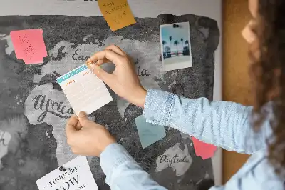 Tableau d’affichage en liège Carte du monde rétro