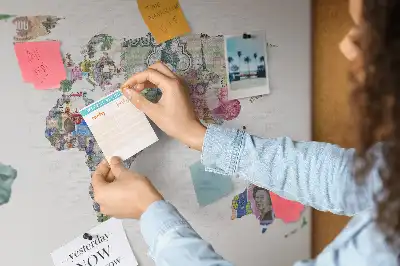 Tableau d’affichage en liège Carte schématique du globe