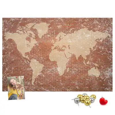 Tableau d’affichage en liège Carte du Monde sur brique