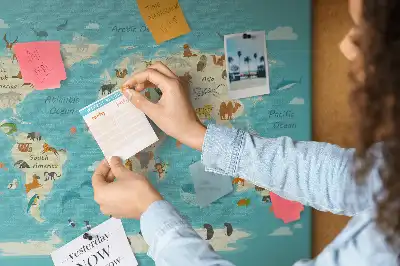 Tableau en liège déco Carte illustrée avec faune