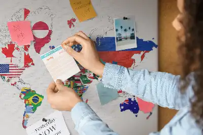 Tableau d’affichage en liège Carte des drapeaux nationaux