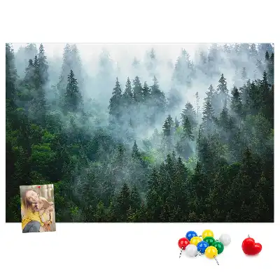 Tableau de liège Forêt de conifères brumeuse