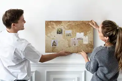 Tableau de liège Carte des continents vieillie