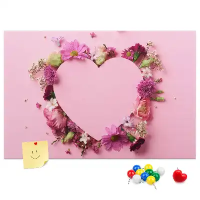 Tableau de liège en forme de cœur décoré de fleurs