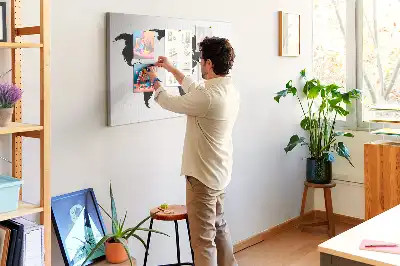 Tableau de liège Contour sombre des continents