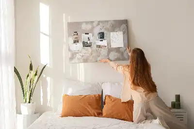 Tableau d’affichage en liège Petites fleurs blanches