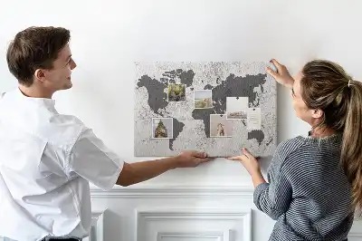 Tableau d’affichage en liège Contour brut des continents