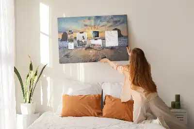 Tableau d’affichage en liège Soleil descendant dans la mer