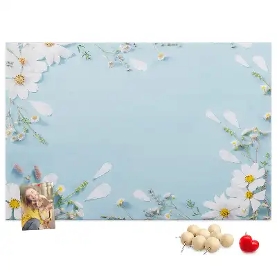 Tableau d'affichage en liège avec cadre floral