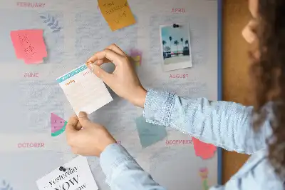 Tableau d’affichage en liège Calendrier mensuel mural