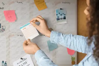 Tableau d’affichage en liège Calendrier mural hebdomadaire